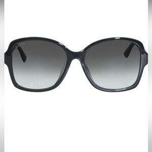 COPY - AUTHENTIC Gucci sunglasses with case